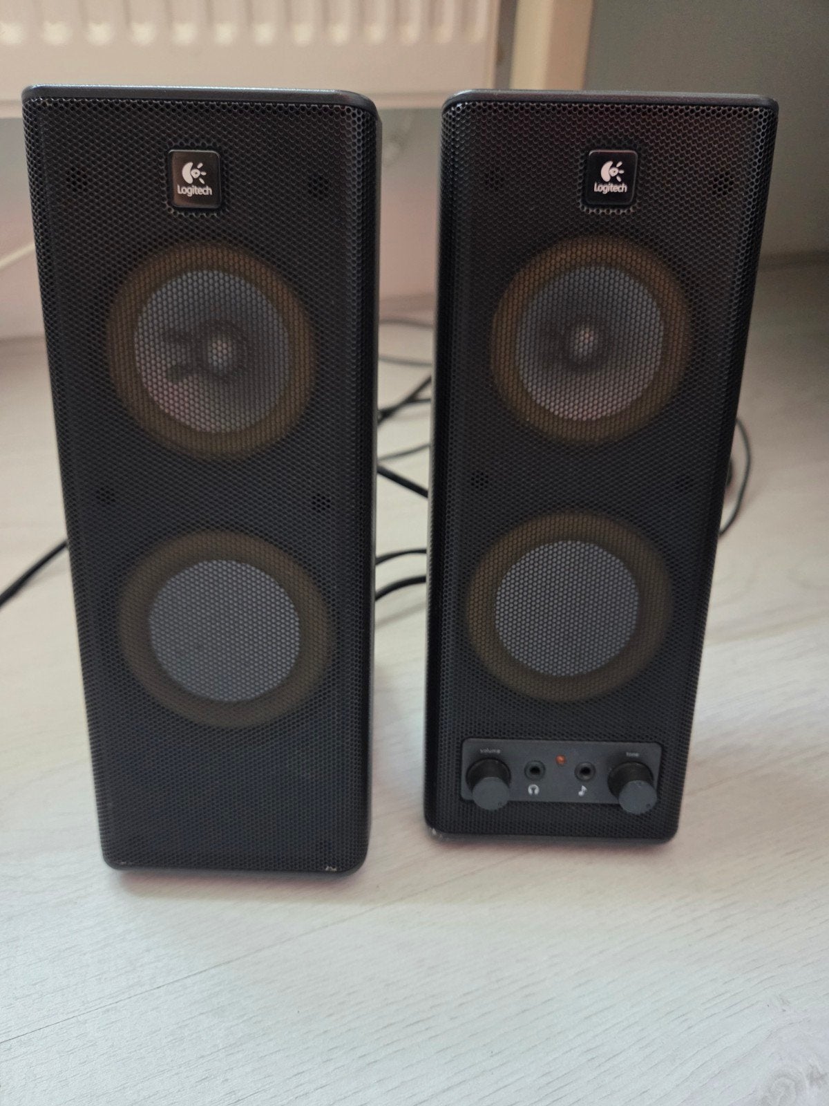 Logitech Z200 2.0 Luidsprekerset - Zwart, Computers en Software, Pc speakers, Gebruikt, Audiokanaal 2.0, Ophalen of Verzenden
