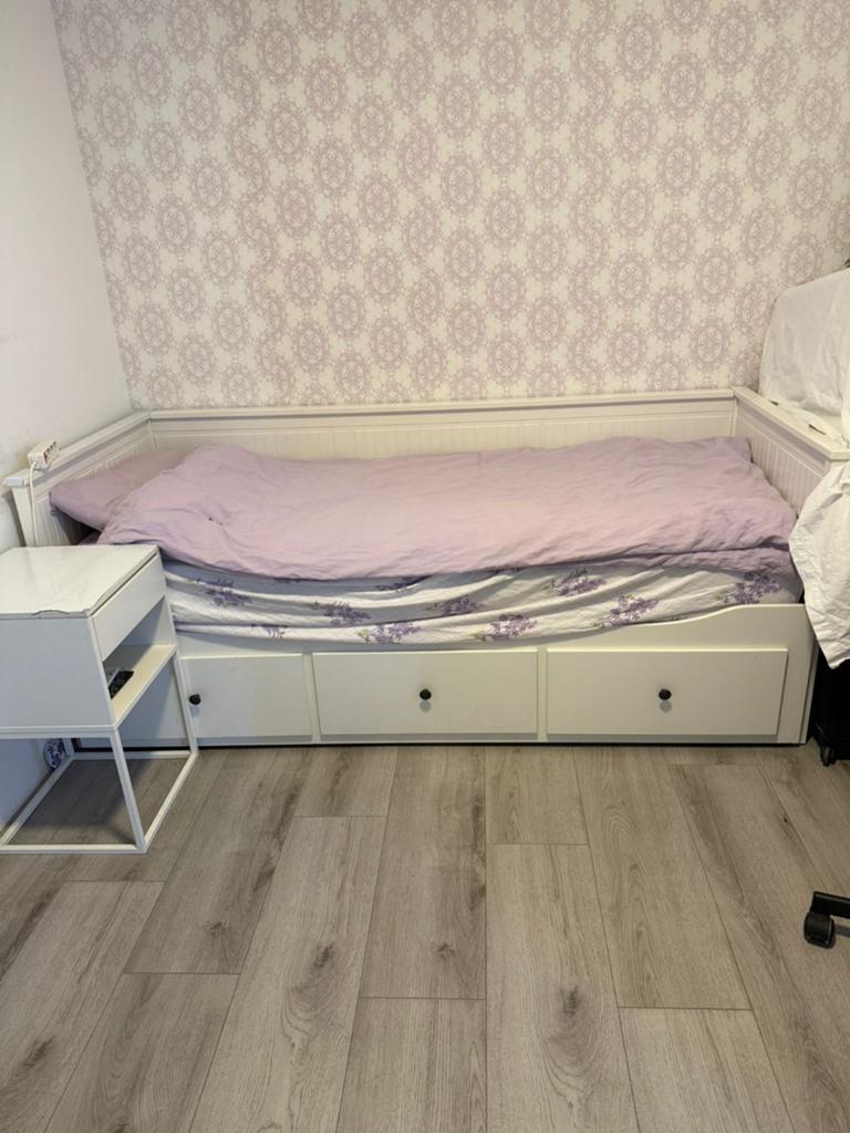 Bed met bergruimte, Ophalen of Verzenden