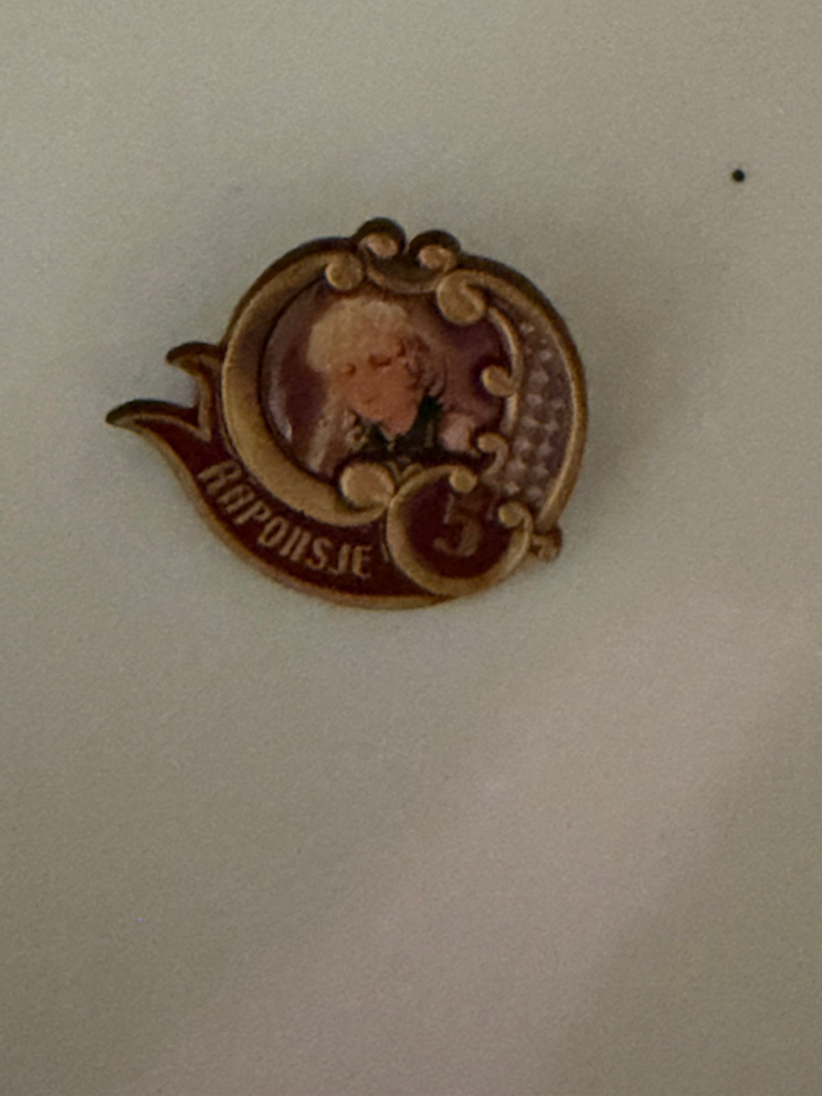 Efteling jubileum pin Raponsje 5 jaar, Ophalen of Verzenden, Zo goed als nieuw, Button of Speldje