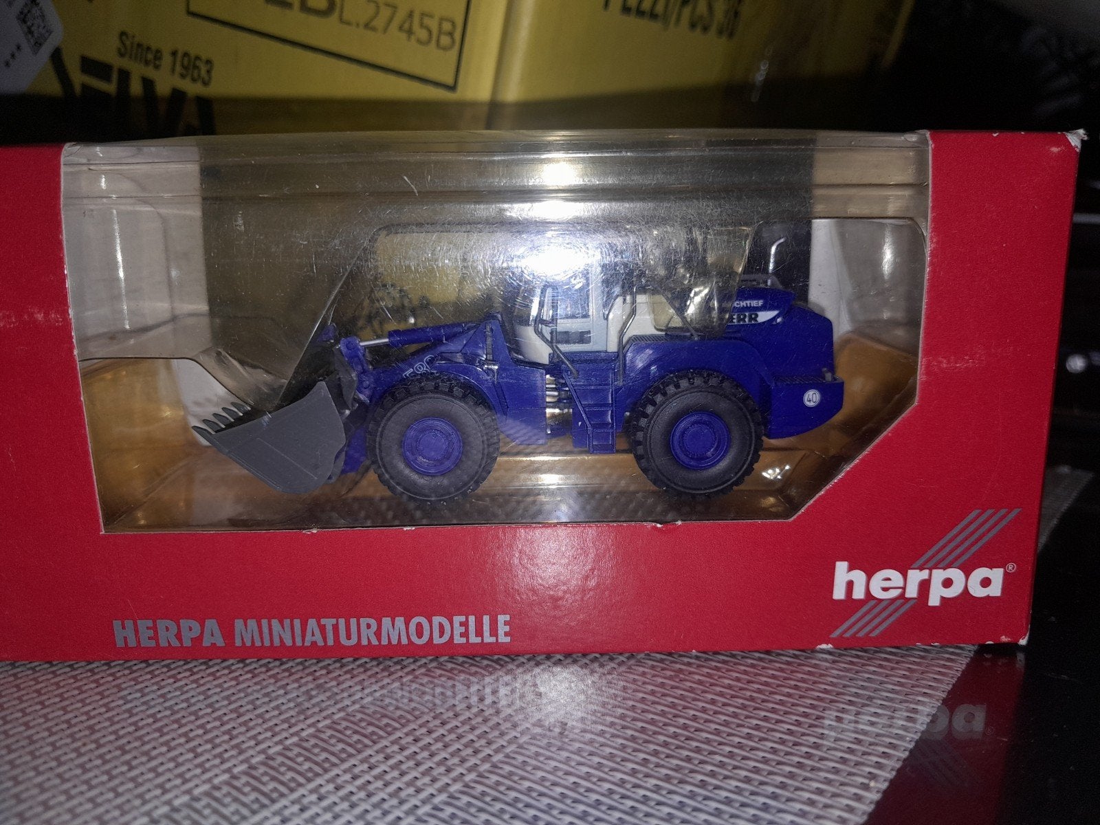 Liebherr herpa, Ophalen of Verzenden, Zo goed als nieuw, Bus of Vrachtwagen, Herpa