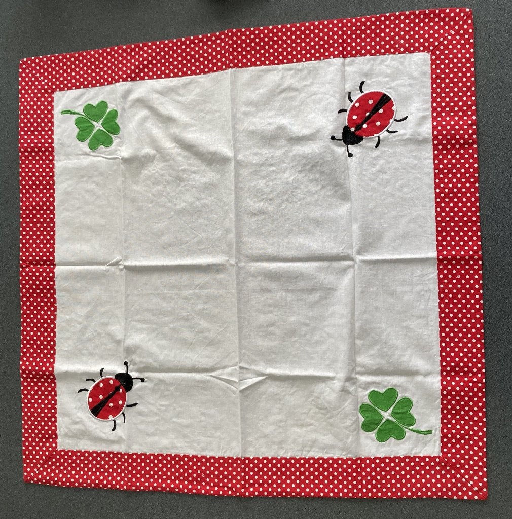 geborduurd tafelkleedje nagenoeg nieuw 80x80, 80 cm, Vierkant, Ophalen of Verzenden, Zo goed als nieuw