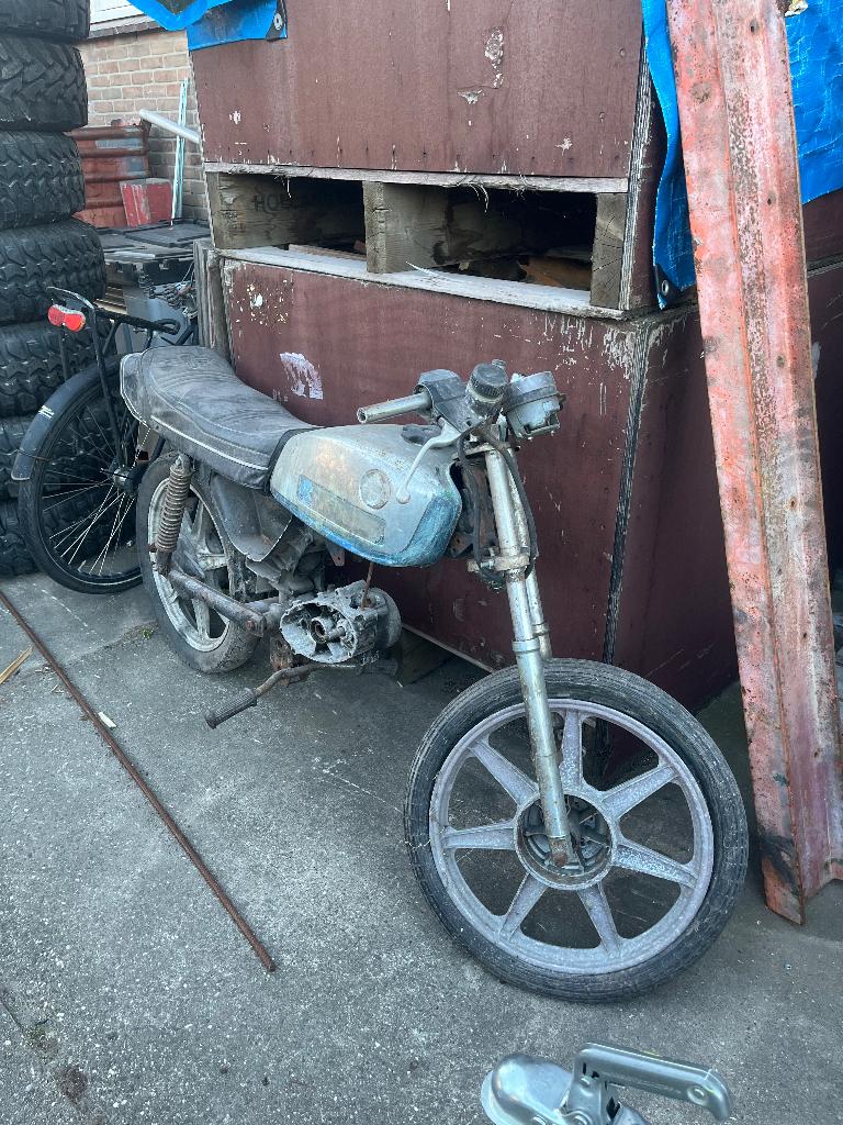 Zundapp rollend frame met papieren opknapper, Ophalen, Gebruikt