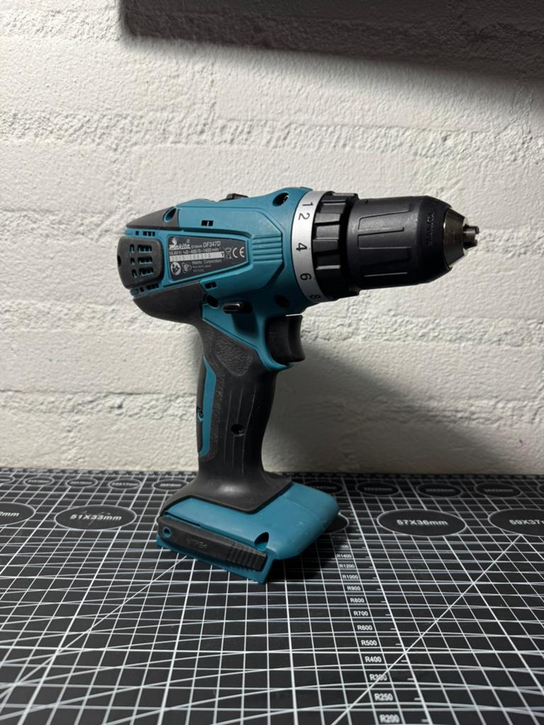 Makita DF347D 14.4V, Ophalen of Verzenden, Zo goed als nieuw
