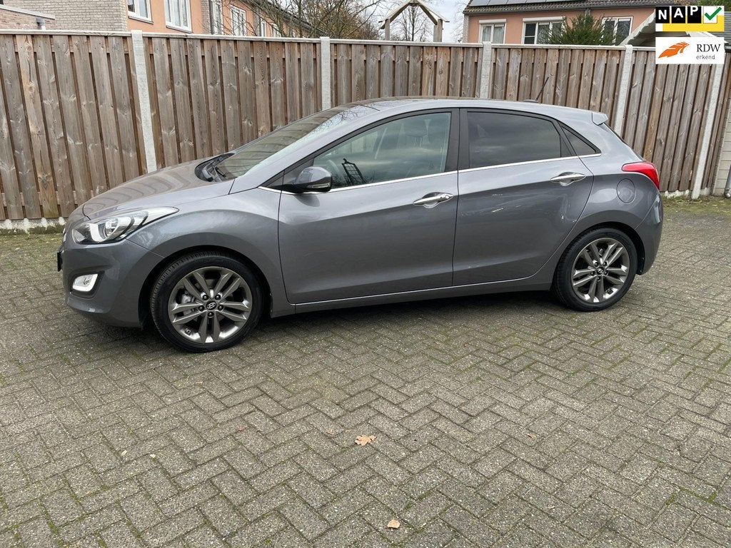 Hyundai I30 1.6 GDI i-Motion Plus schuifdak half leder cruis, Auto's, Hyundai, Voorwielaandrijving, 135 pk, Gebruikt, 4 cilinders