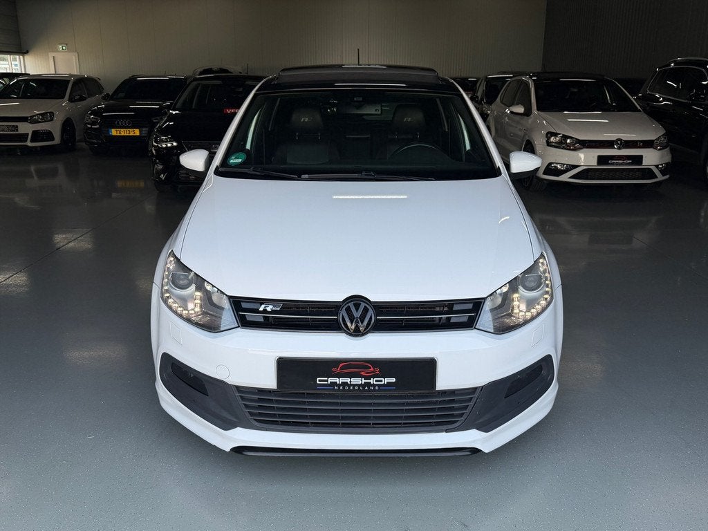 Volkswagen Polo 1.2 TSI 105PK 3X R-Line DSG/PANO/CRUISE/PDC, Gebruikt, Zwart, 4 cilinders, Wit