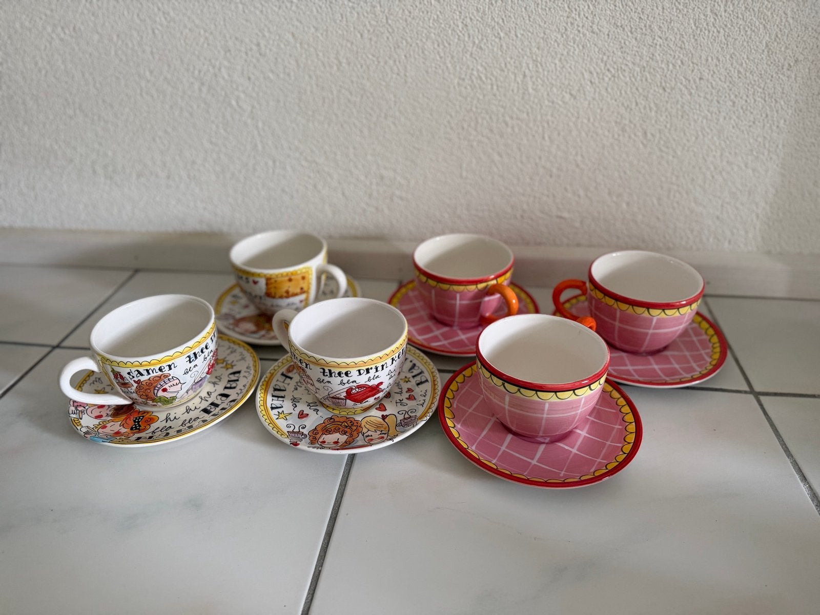 Leuke theekopjes met schotels - 6 stuks, Ophalen, Gebruikt, Keramiek, Modern