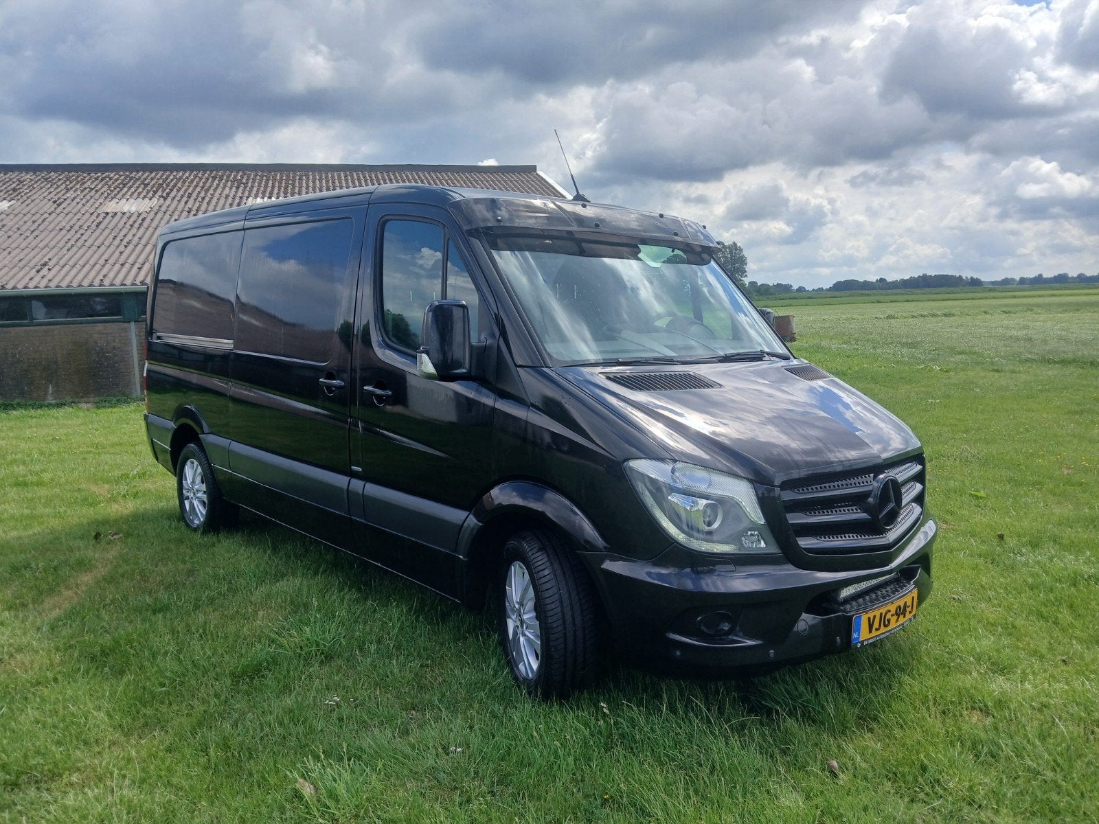 Mercedes-Benz Sprinter 319  v6  Zwart, Automaat, Euro 6, 190 pk, Diesel
