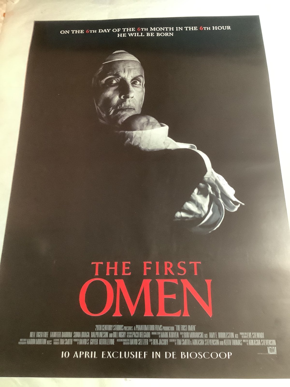 THE FIRST OMEN   filmposter   70-100 cm, Verzenden, Zo goed als nieuw, Deurposter of groter, Film en Tv