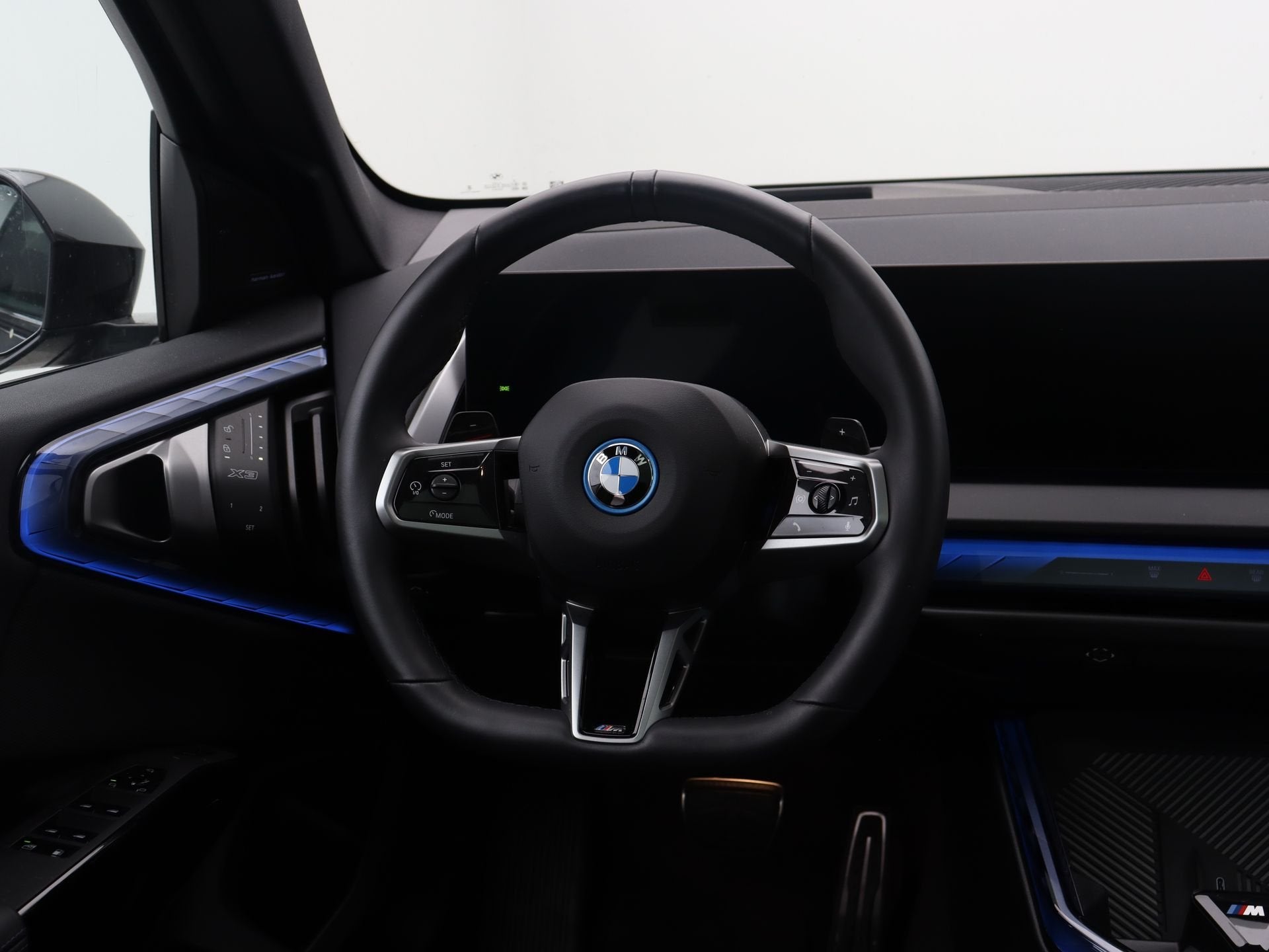 BMW X3 30e xDrive (bj 2026, automaat), Auto's, Automaat, Zwart, 4 cilinders, Met garantie (alle)
