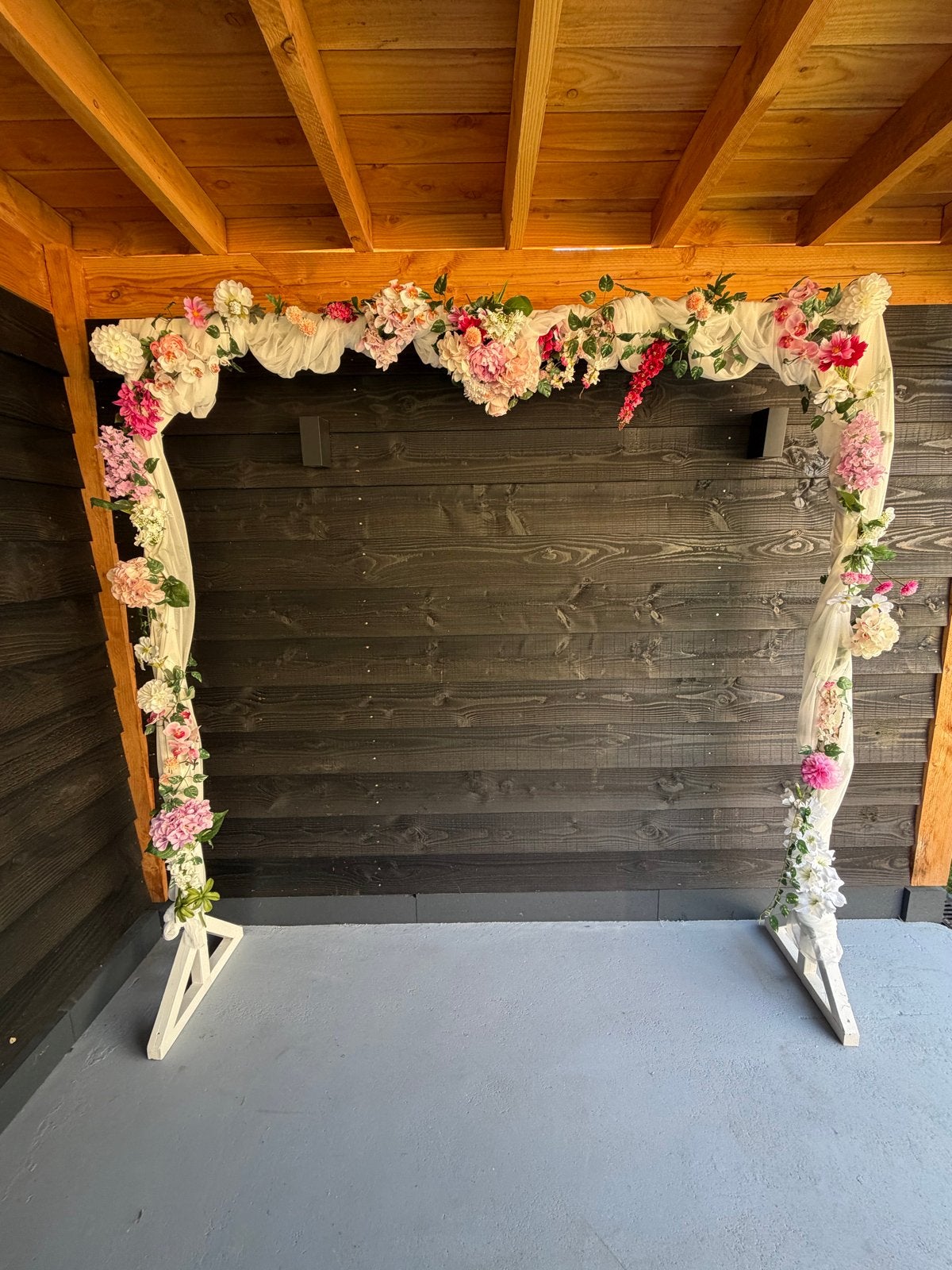 Prachtige bloemenboog voor bruiloft of feest, Ophalen, Zo goed als nieuw, Versiering, Geboorte of Huwelijk