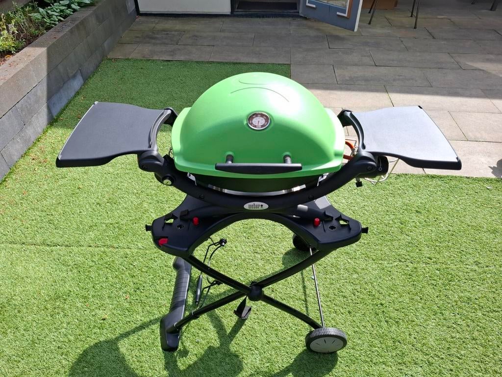 Weber Q 1200 gasbarbecue met onderstel, Ophalen of Verzenden