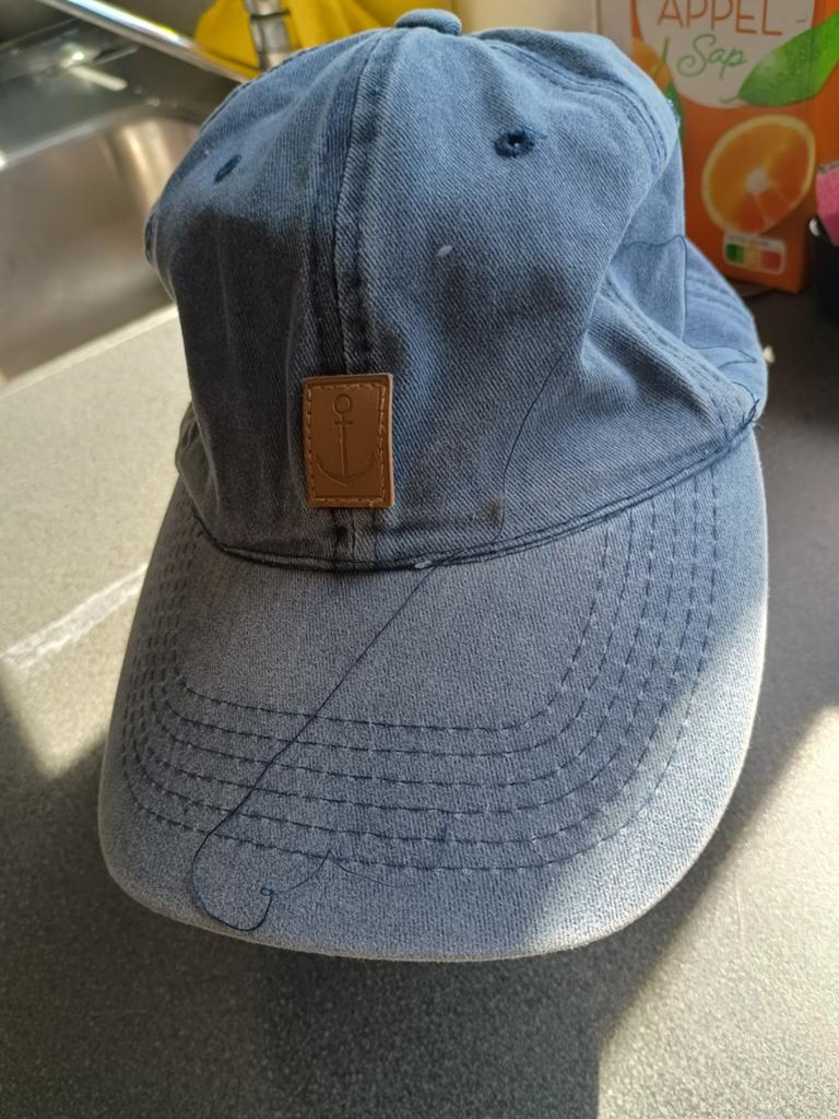 Denim pet met anker - Zo goed als nieuw, Kleding | Dames, Hoeden en Petten, One size fits all, Ophalen of Verzenden, Pet, Onbekend