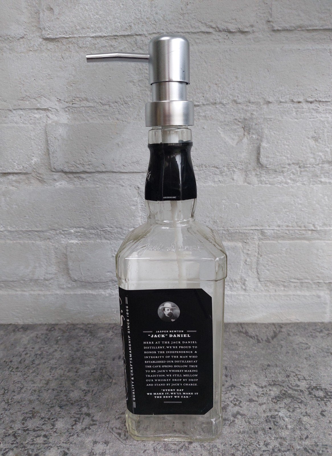 Jack Daniel's Zeepdispenser - Uniek en Stijlvol, Ophalen of Verzenden, Nieuw, Minder dan 50 cm