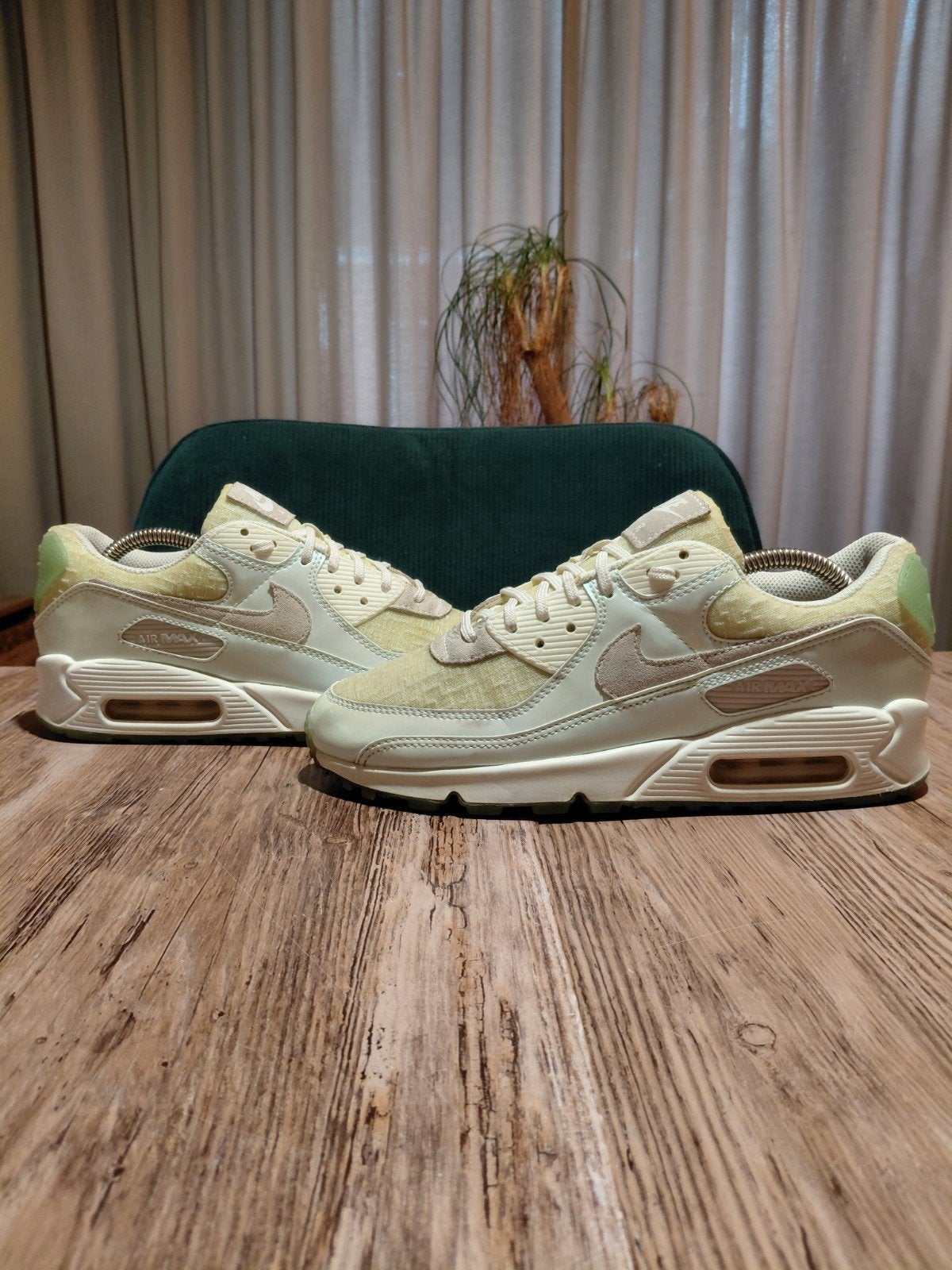 Nike Air Max 90 Special Edition 'The Future is Clear' Mt 40, Wit, Nike, Ophalen of Verzenden, Sneakers of Gympen