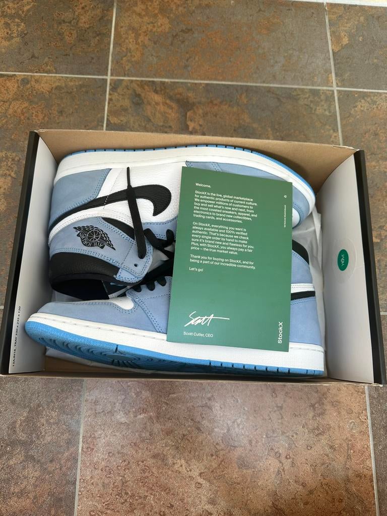 Jordan 1 university blue maat 45, Kleding | Heren, Schoenen, Zo goed als nieuw, Blauw, Ophalen of Verzenden