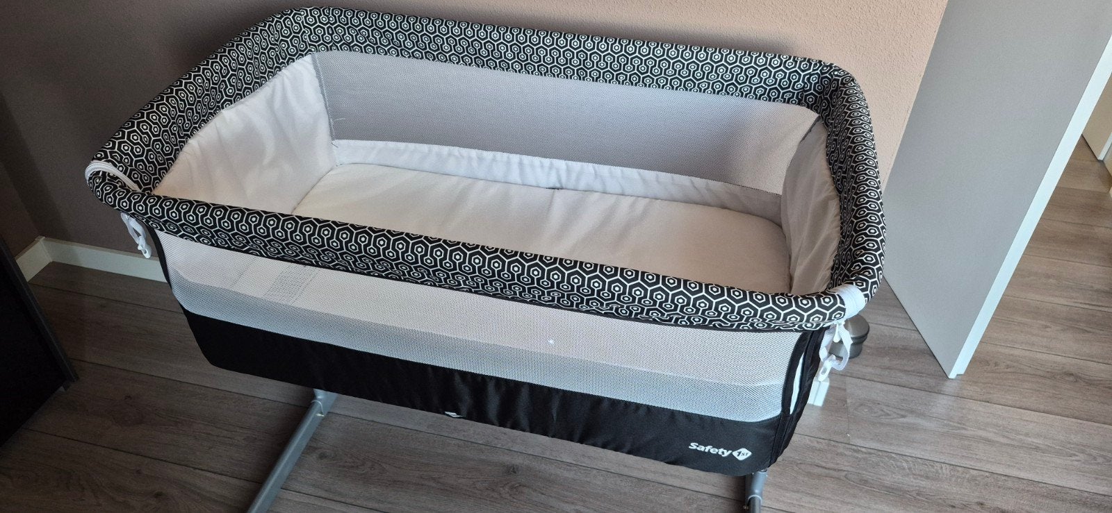 Safety 1 co sleeper, Ophalen, Gebruikt, Wieg