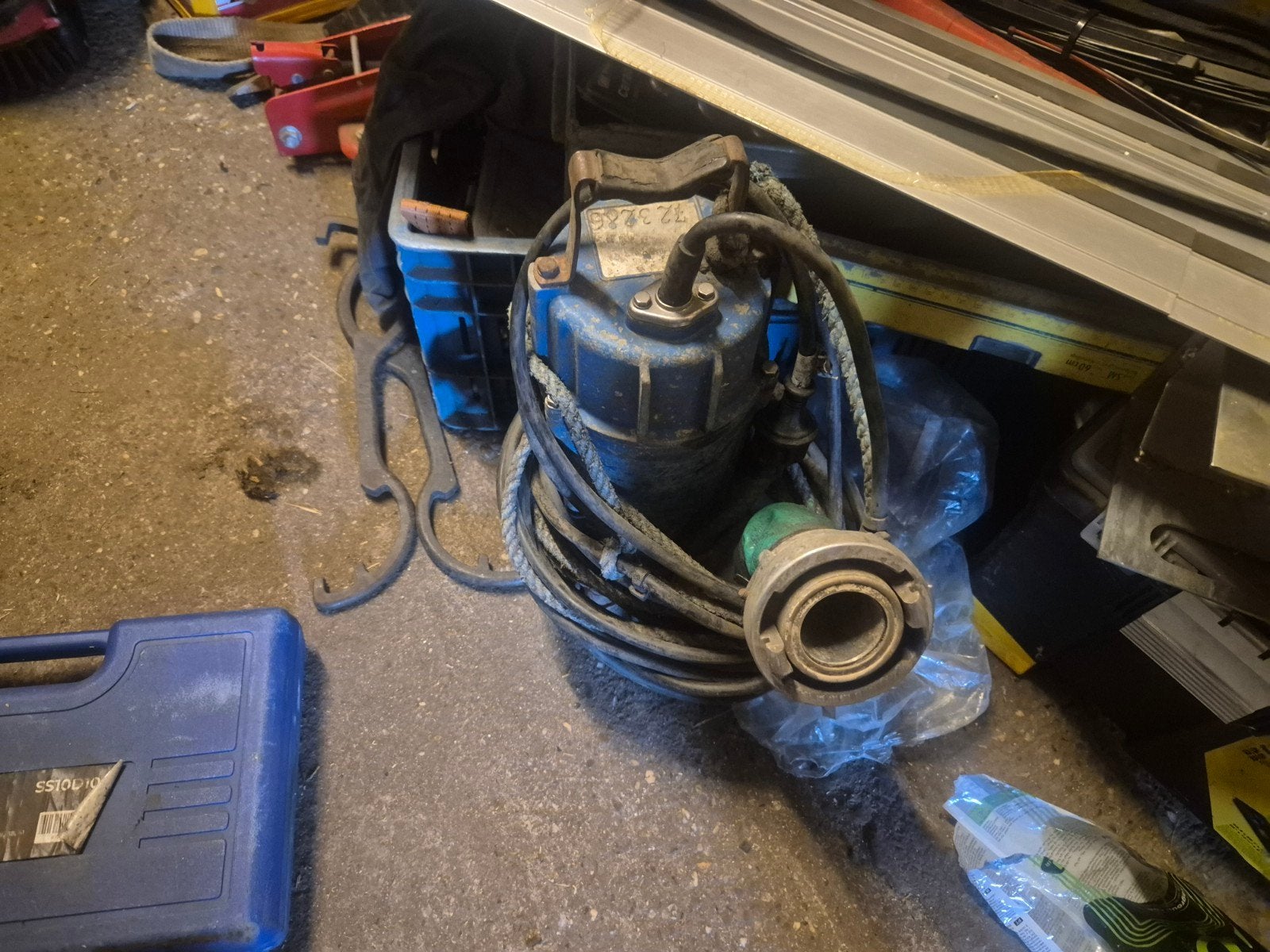 professionele waterpomp, Ophalen, Zo goed als nieuw
