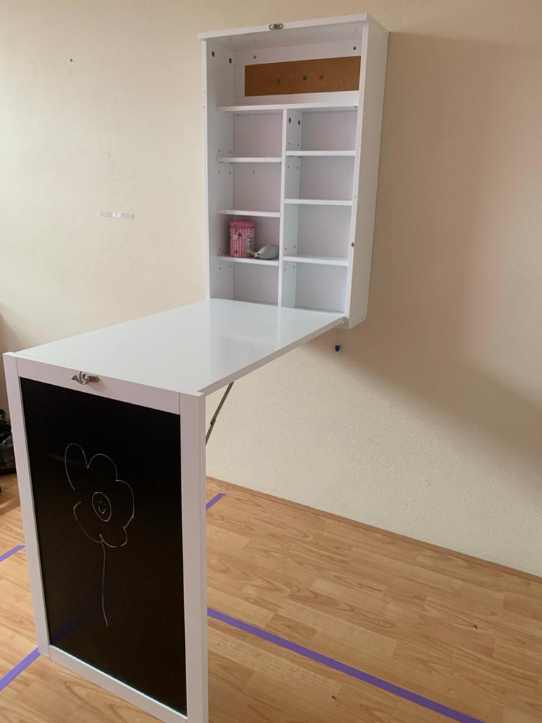 Uitklapbaar bureau met krijtbord - Ideaal voor kleine ruimte, Huis en Inrichting, Bureaus, Ophalen, Hout, Zo goed als nieuw, Wit