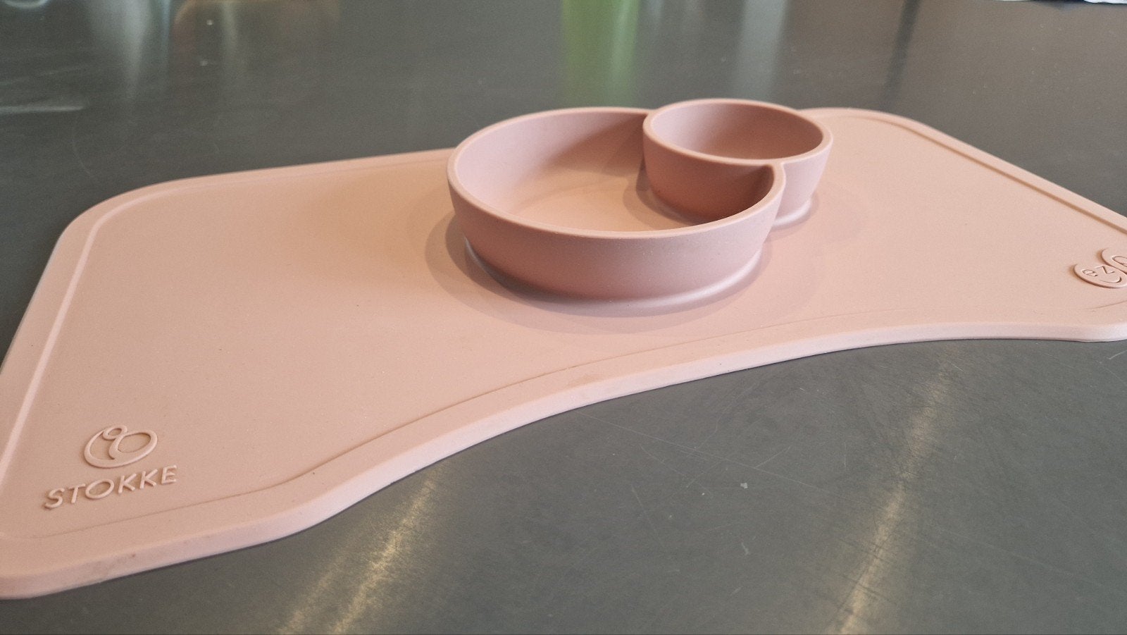 Stokke Steps placemat roze met EZPZ kommetjes, Ophalen of Verzenden, Zo goed als nieuw