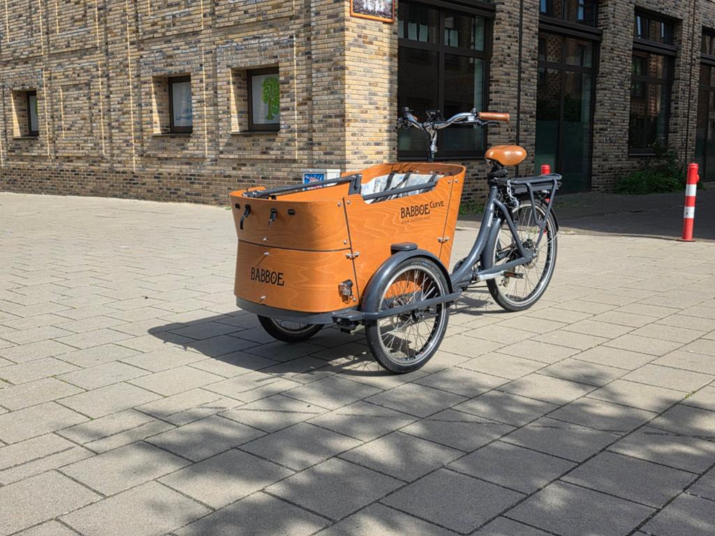 Showroommodel Babboe Curve Bakfiets - Zo goed als nieuw, 4 kinderen of meer, Info@babboe.nl, Ophalen of Verzenden, Zo goed als nieuw