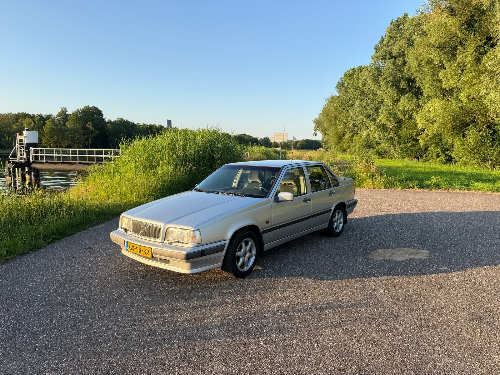Volvo 850 2.5 GLT 1993 Grijs, Auto's, Voorwielaandrijving, 1341 kg, Origineel Nederlands, Particulier