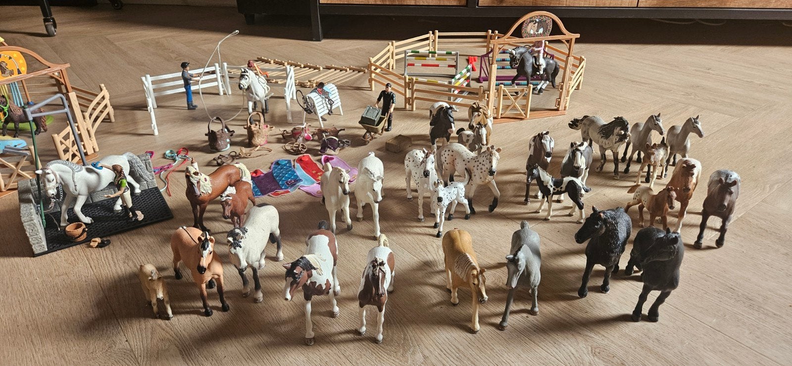Grote Schleich paardencollectie met accessoires, Ophalen, Gebruikt