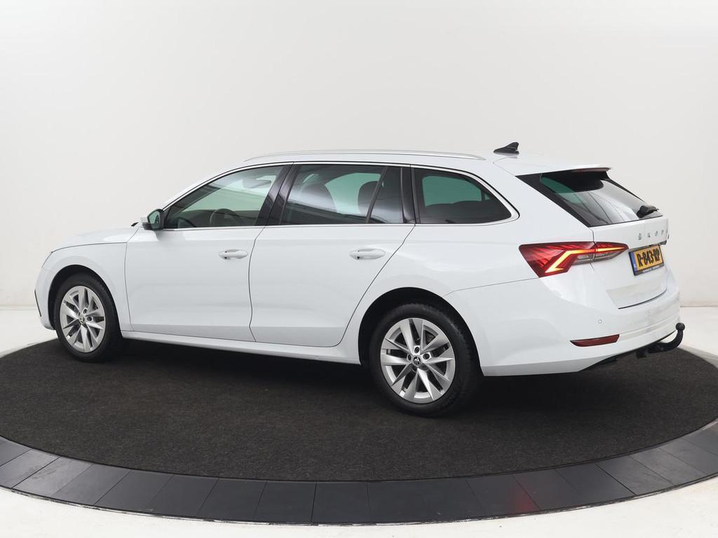 Skoda Octavia 1.5 e-TSI Business Edition | Stoelverwarming |, Auto's, Skoda, Automatische klimaatregeling, Stof, 4 cilinders, 150 pk