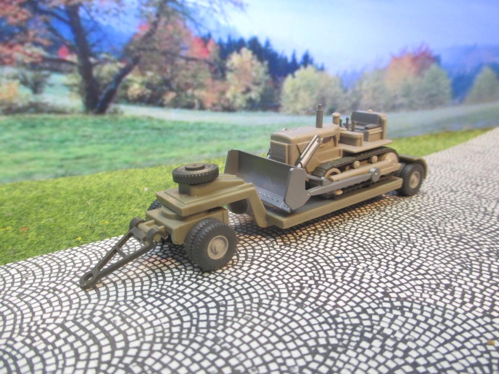 Gmeinder-Kaelble PE 610 Bulldozer Wiking graubeige+dieplader, Ophalen of Verzenden, Zo goed als nieuw, Hijskraan, Tractor of Landbouw