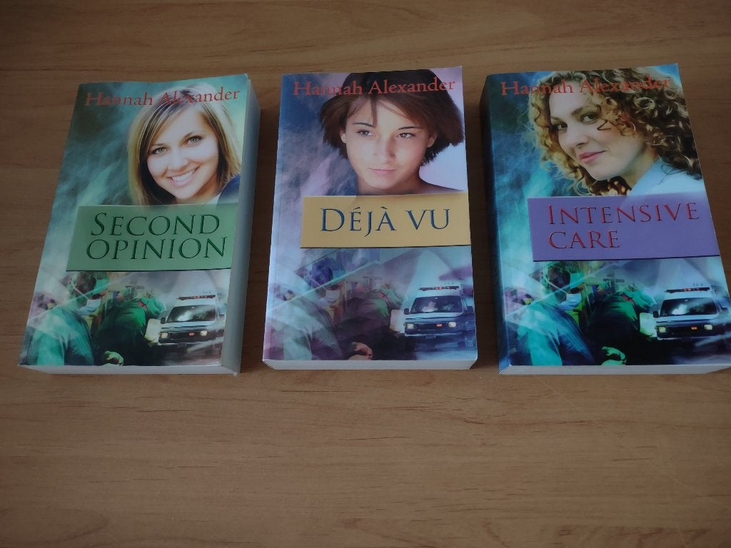 Second opinion ea (complete trilogie)- Hannah Alexander, Boeken, Ophalen of Verzenden, Gelezen