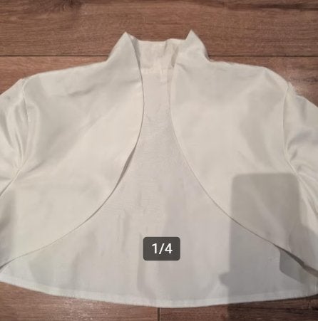 bolero Bianco Evento, M/38, creme/off white, 3/4e mouw, Kleding | Dames, Ophalen of Verzenden, Nieuw, Maat 38/40 (M), Wit
