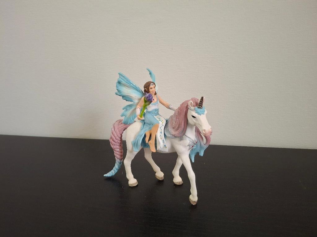 Schleich Bayala Eyela-fee met prinses Eenhoorn (70569), Ophalen of Verzenden, Zo goed als nieuw