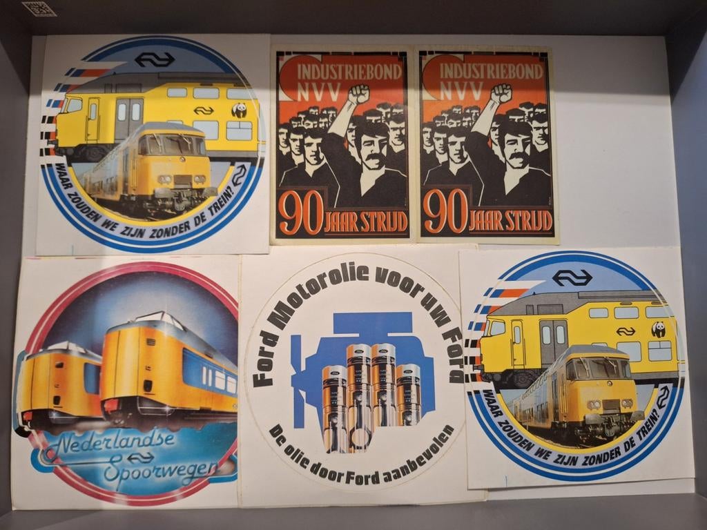 Lotje vintage stickers, Ophalen of Verzenden, Zo goed als nieuw, Sticker