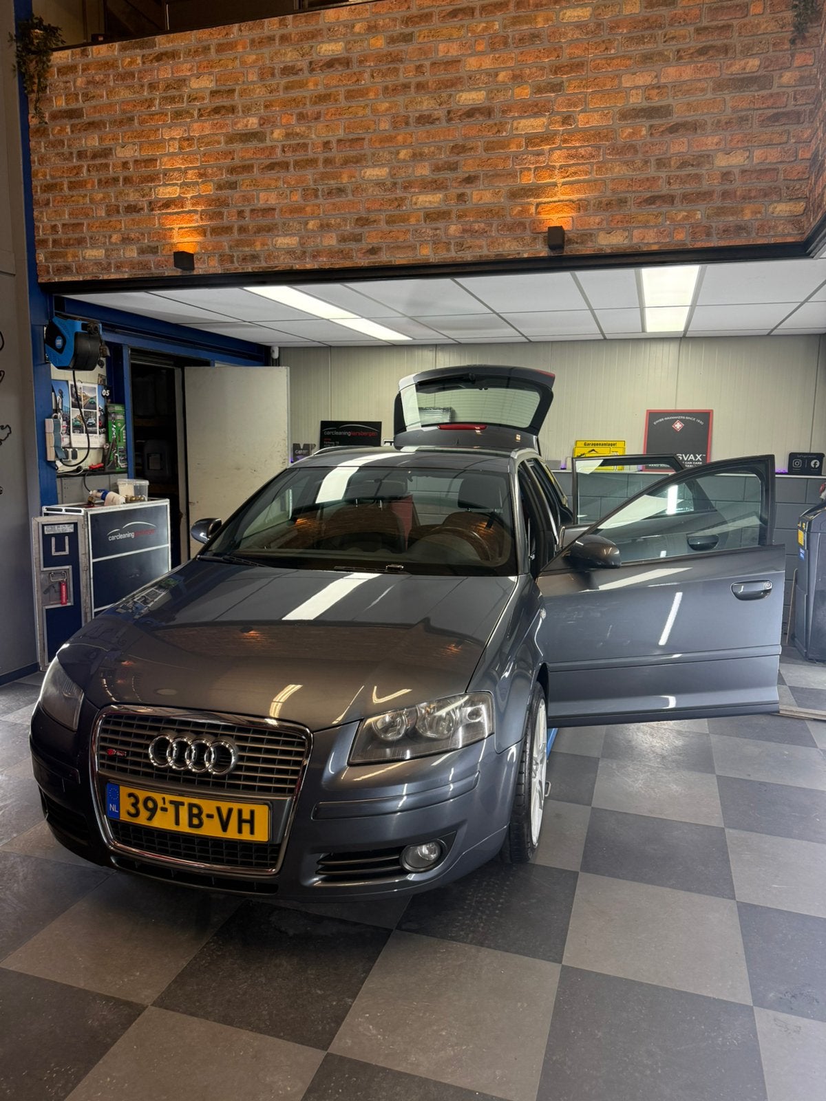 Audi A3 3.2 Sportback Quattro 184KW DSG 2006 Grijs, Auto's, Automaat, 3189 cc, Vierwielaandrijving, 1600 kg