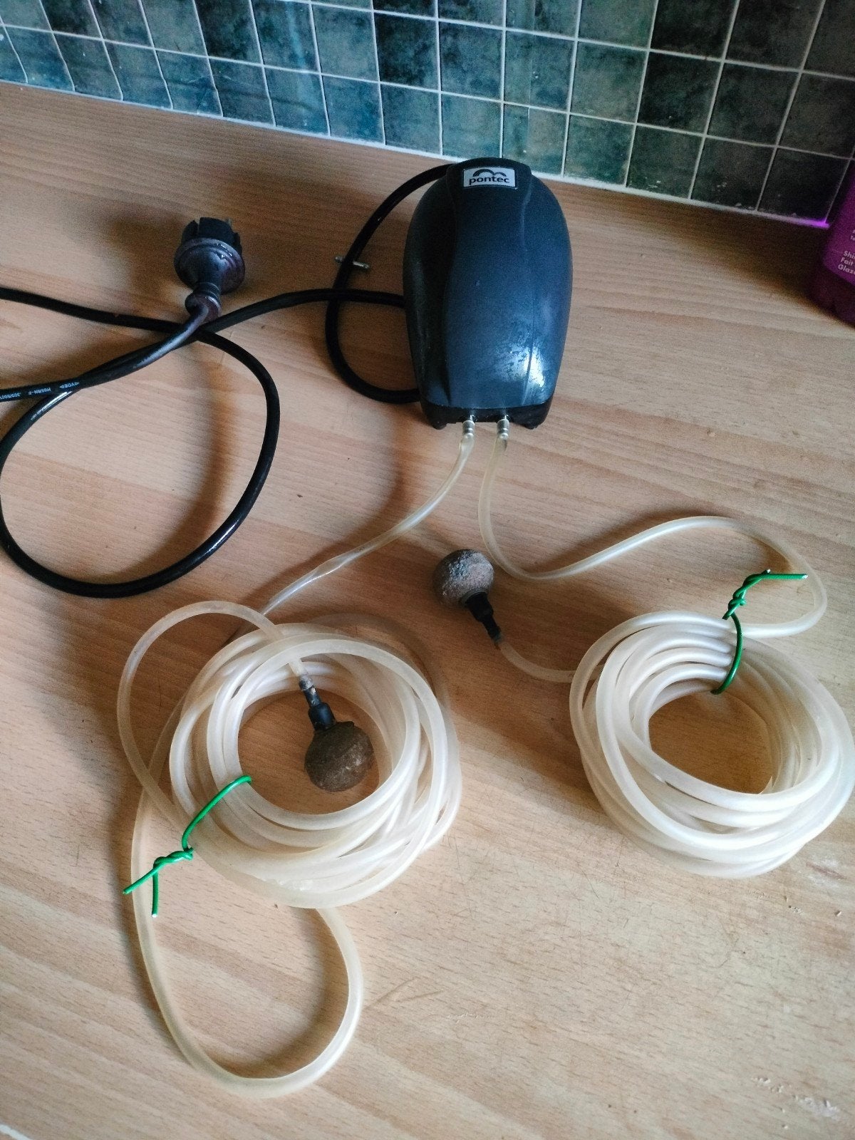 Vijver pompje, 2 slangetjes met steentjes, Ophalen
