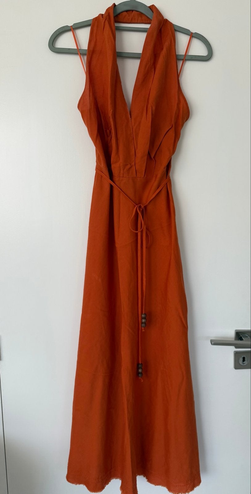 Oranje halterjurk met strikceintuur van Zara maat M, Maat 38/40 (M), Oranje, Ophalen of Verzenden, Gedragen