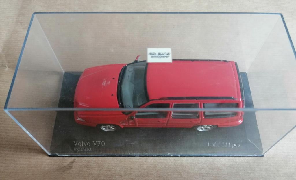 Volvo V70 Indianarot - 1 van 1.111, Verzenden, Auto, MiniChamps