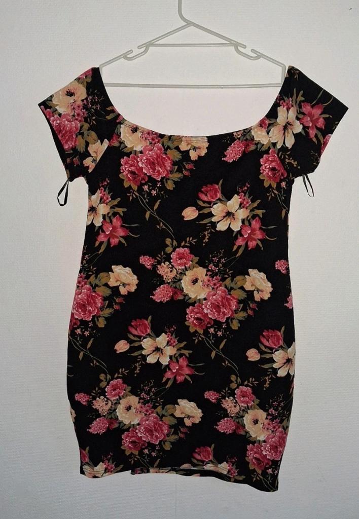 Shein jurk nieuw 3XL, Ophalen of Verzenden, Nieuw, Maat 46/48 (XL) of groter, Onder de knie