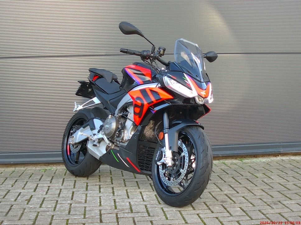 APRILIA TUONO 660 FACTORY 2023 Quickshift nieuwe banden, 2 cilinders, Motorrijbewijs A, Bedrijf, Onbekend
