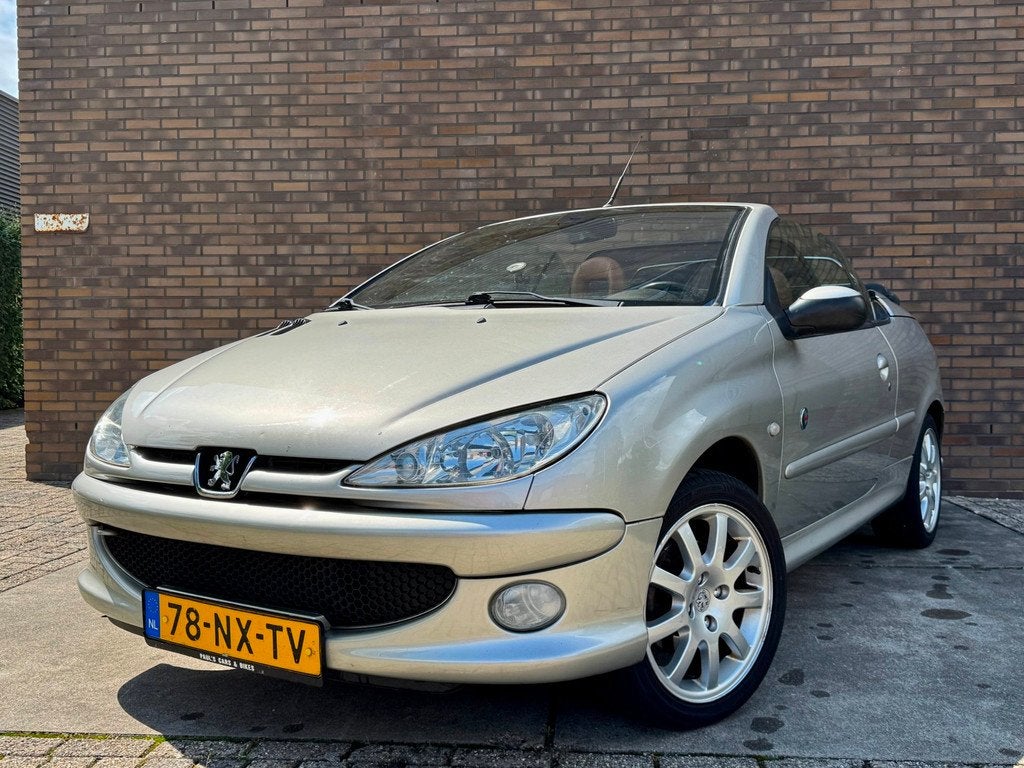 Peugeot 206 CC 1.6-16V 2004 Roland Garros Leder Bagagerek, Auto's, Peugeot, Voorwielaandrijving, Gebruikt, 4 cilinders, Cabriolet