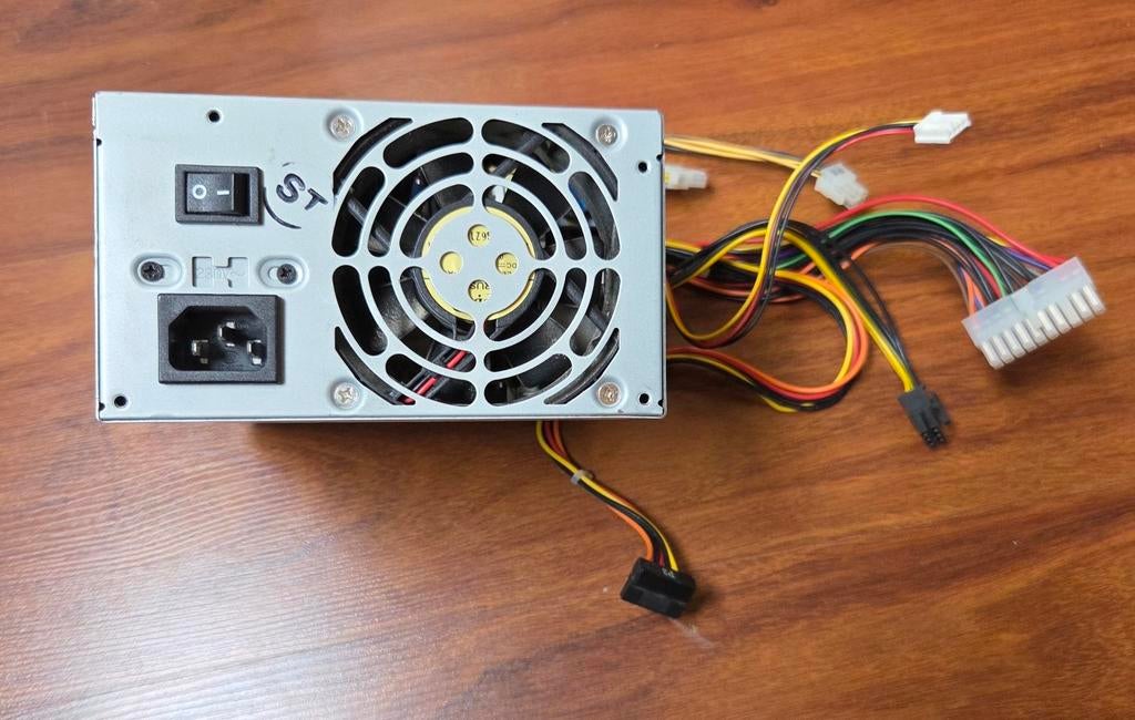 FSP Group Inc. FSP300-60GT M Voeding 300W, Ophalen of Verzenden, Gebruikt