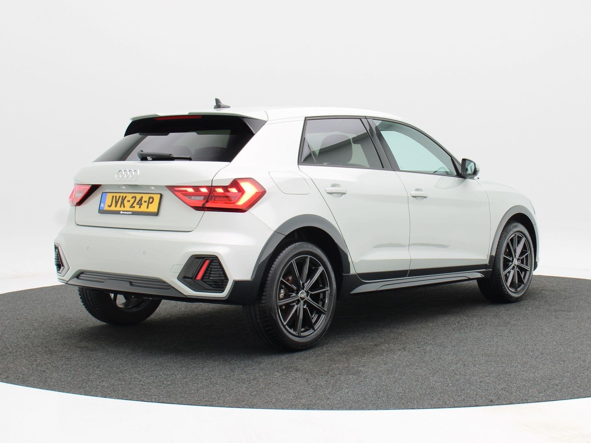 Audi A1 allstreet 30 TFSi 115 Pk Automaat Advanced edition |, Auto's, Audi, Stof, 116 pk, Bedrijf, Hatchback