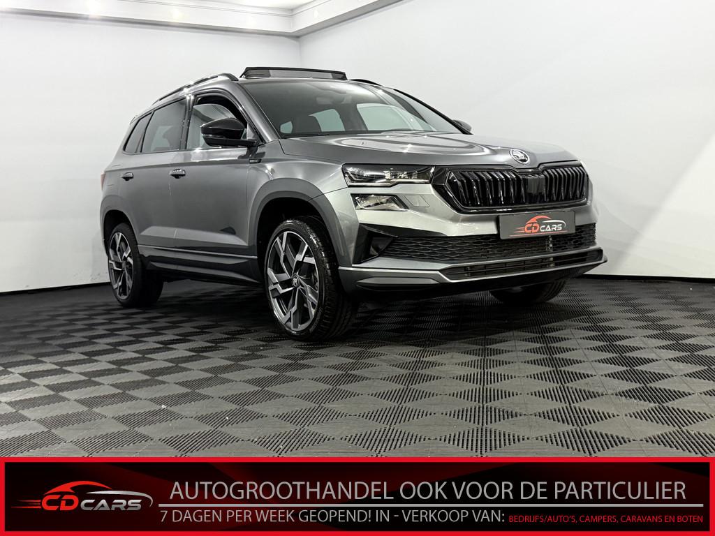 Skoda Karoq 1.5 TSI ACT Sportline Business Panoramadak, Navi, Stof, 4 cilinders, 150 pk, Startonderbreker
