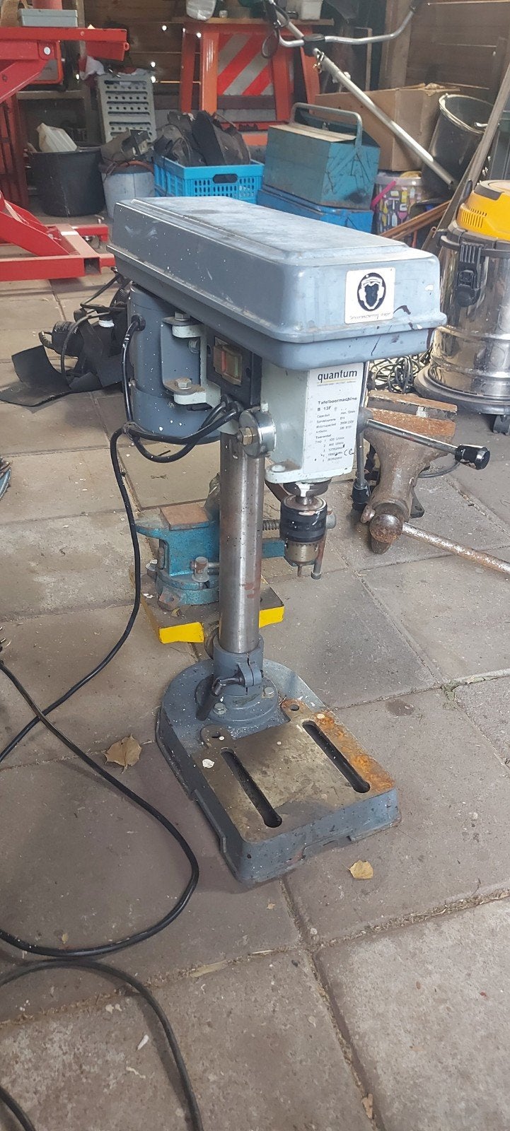 Quantum Kolomboormachine - Gebruikt, Doe-het-zelf en Verbouw, Gereedschap | Boormachines, Ophalen of Verzenden, Gebruikt, Kolomboormachine