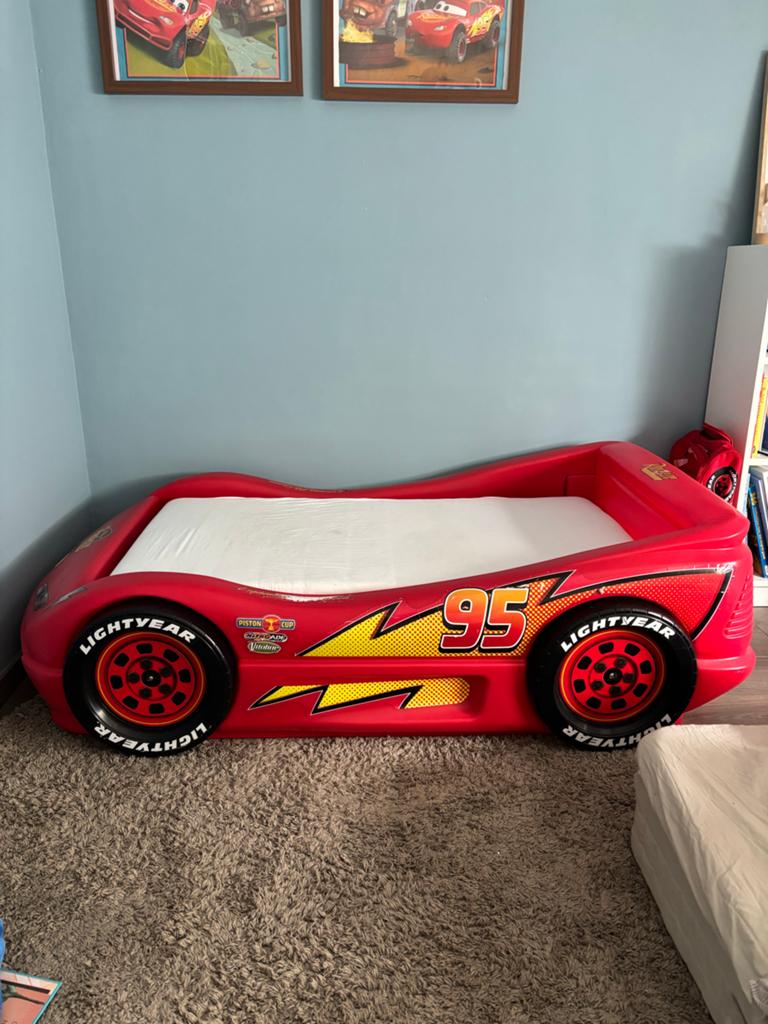 Little Tikes Bliksem McQueen Bed, Kinderen en Baby's, Kinderkamer | Bedden, Ophalen of Verzenden, Zo goed als nieuw, Minder dan 140 cm