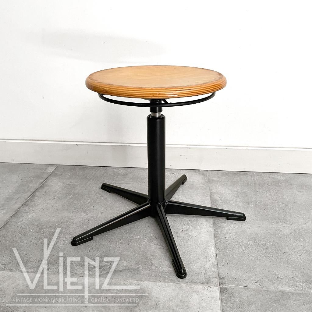 Vintage, industriële kruk, atelierkruk, hoogte verstelbaar, Huis en Inrichting, Ophalen, Gebruikt, -, -