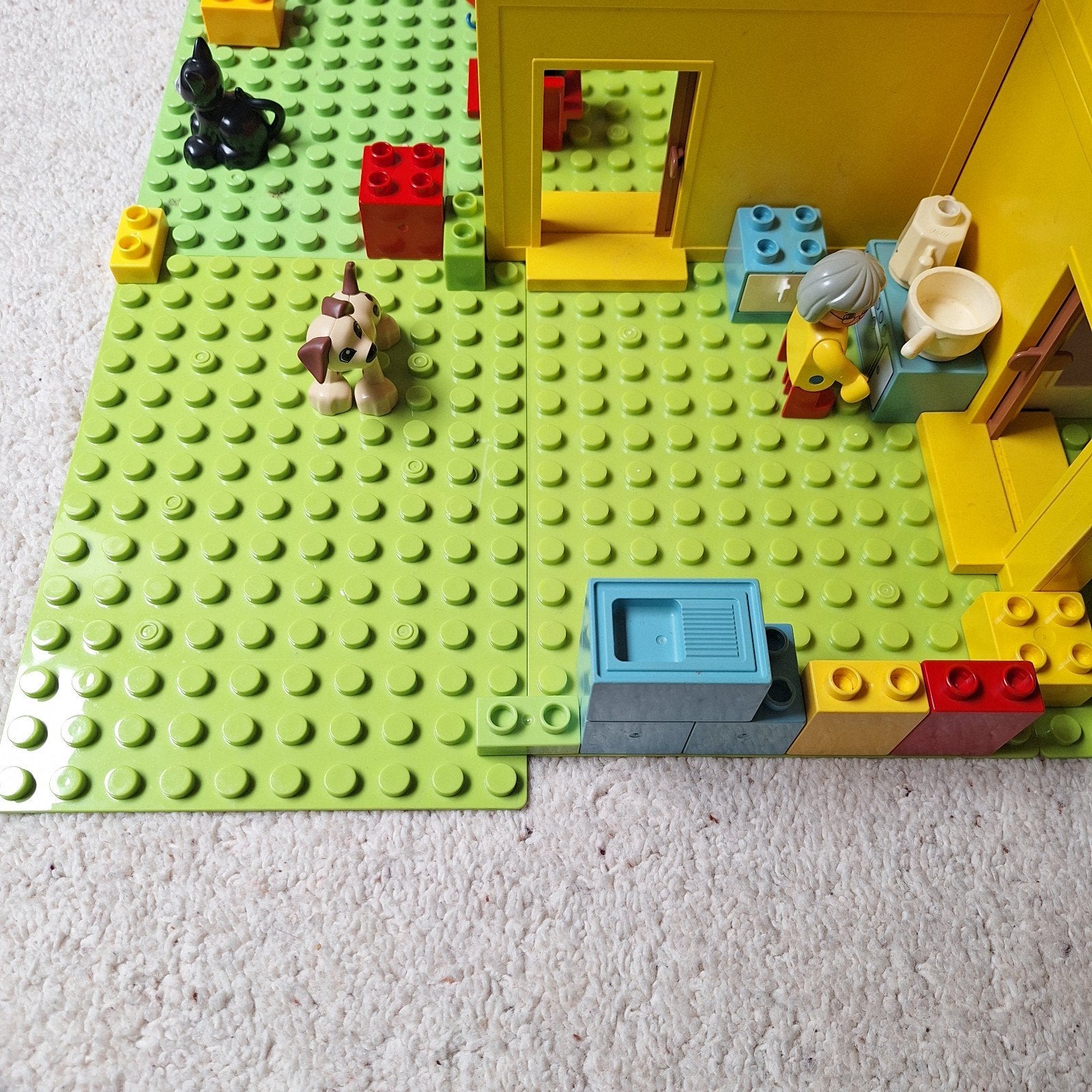 Lego Duplo vintage Huis met meubels en figuren, Inclusief minifiguren, Gebruikt, Overige thema's, Ophalen of Verzenden