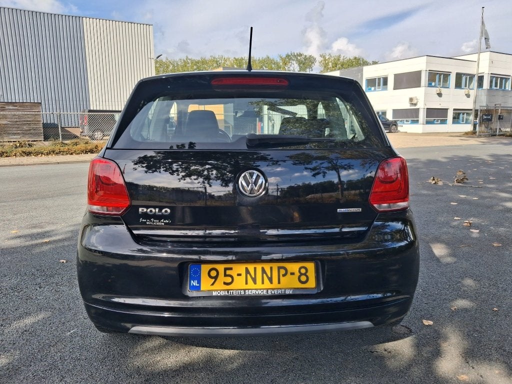 Foto 7 van Volkswagen Polo 1.2 TDI 75PK 5D Bluemotion 2010 Zwart
