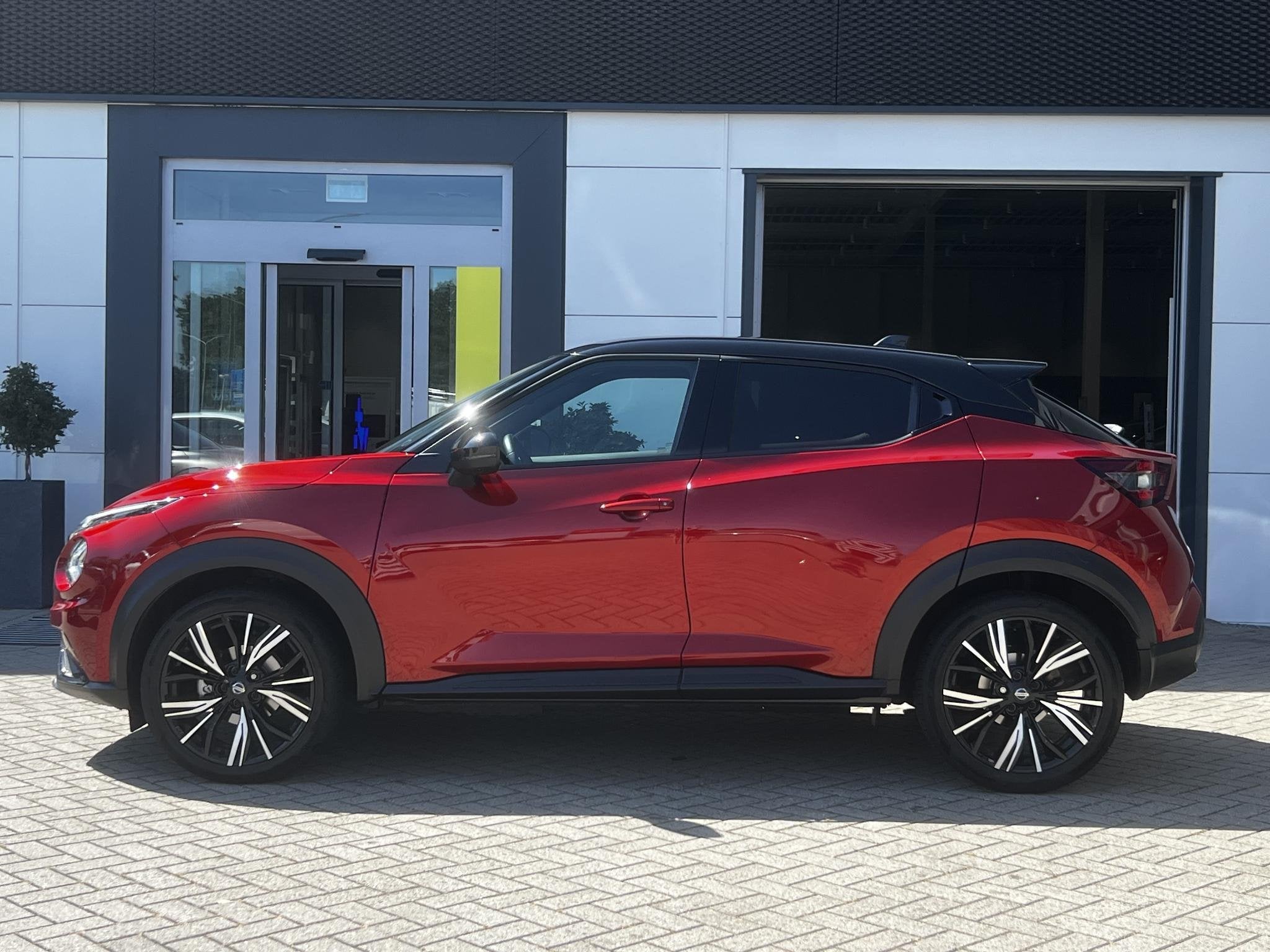 Foto 19 van Nissan Juke 1.0 DIG-T N-Design | Camera |