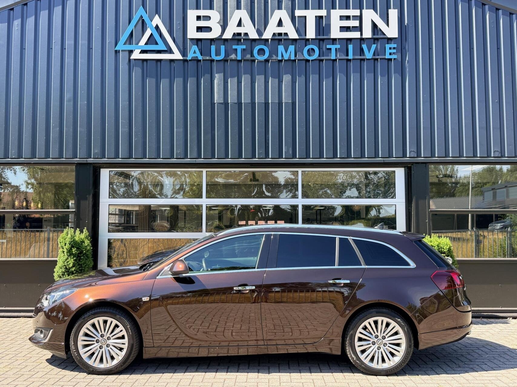Foto 6 van Opel Insignia Sports Tourer 2.0 T Cosmo 4x4 250pk |Bose|Lede
