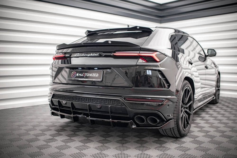 Voorlip sideskirt diffuser spoiler - Lamborghini Urus 18+, Auto diversen, Ophalen of Verzenden